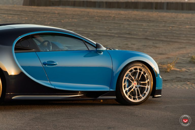 Bugatti Chiron Tries On New Wheels For Size Hot Or Not Carscoops