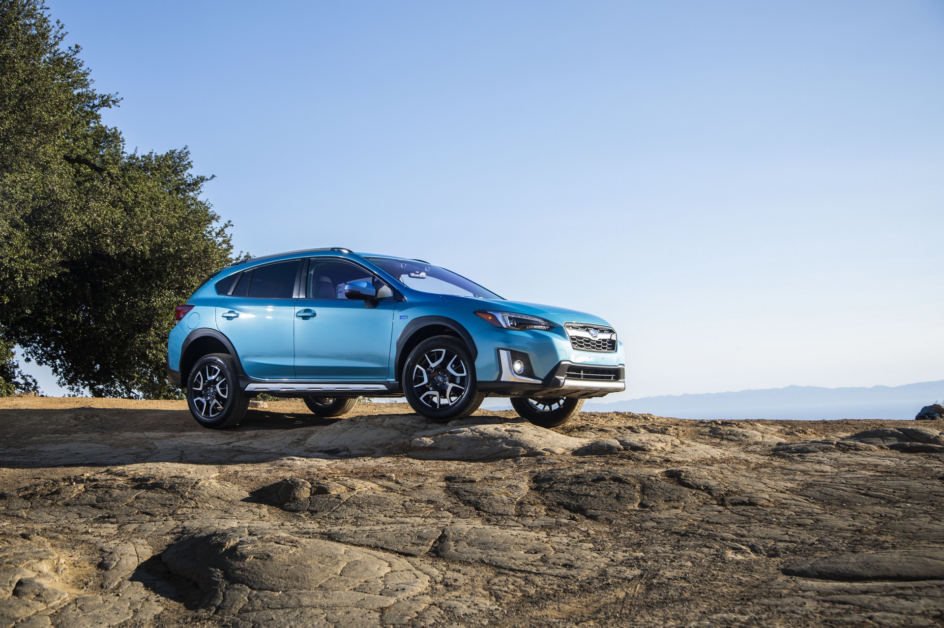 Subaru Crosstrek Hybrid Debuts With Phev Powertrain Mile