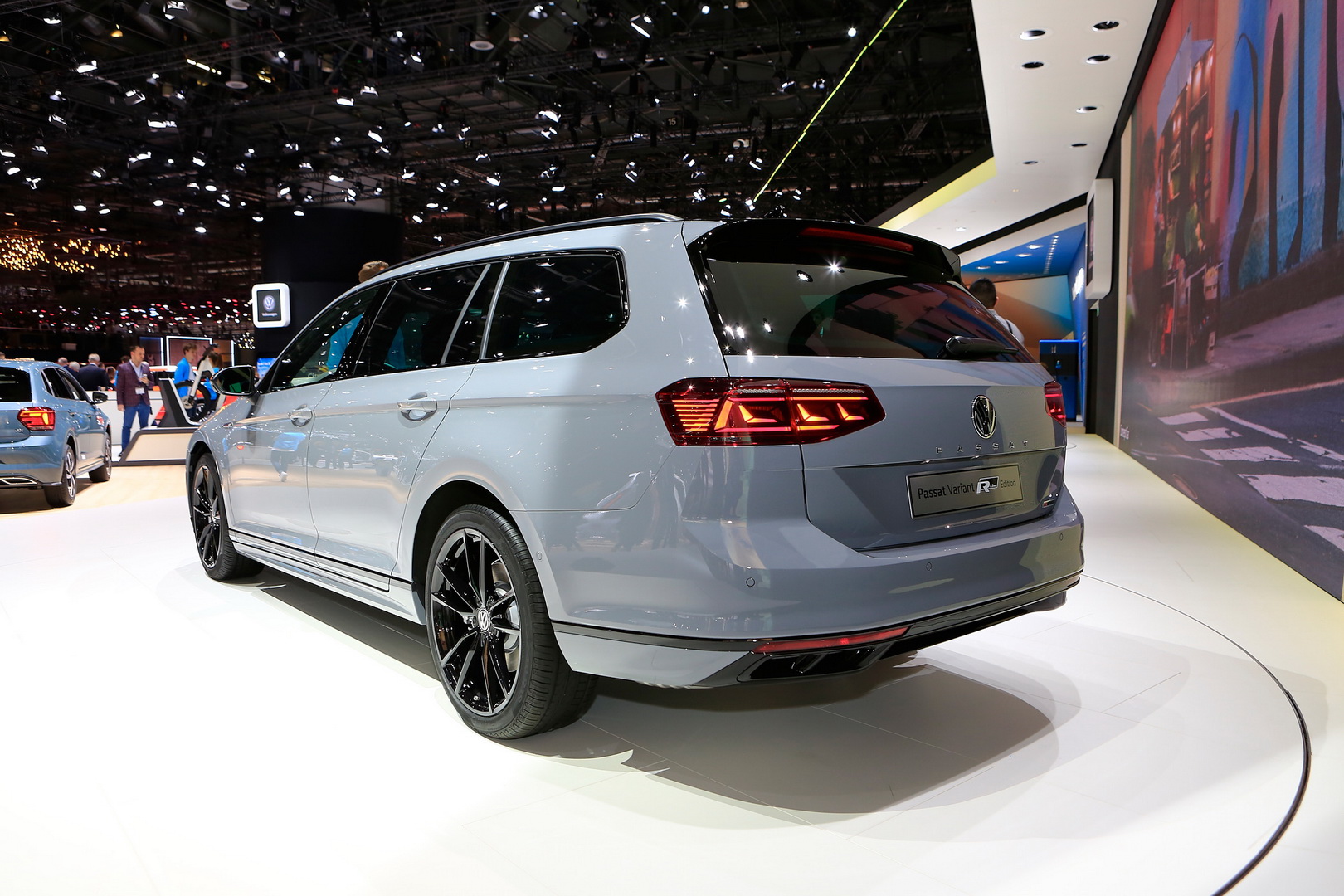 Vw Passat Variant R Line Edition Is Inconspicuous In A Good Way