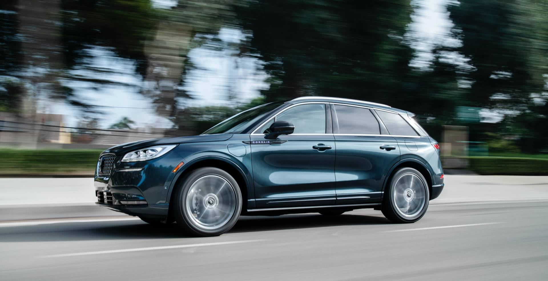 2021 Lincoln Corsair Grand Touring PHEV Has E AWD 266 HP And 25 Miles