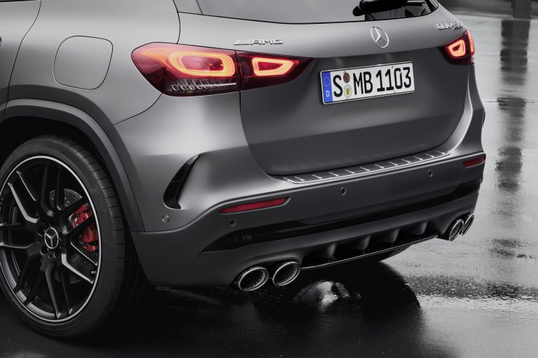 Mercedes Amg Gla Is A Hp Hot Hatch Pretending To Be An Suv