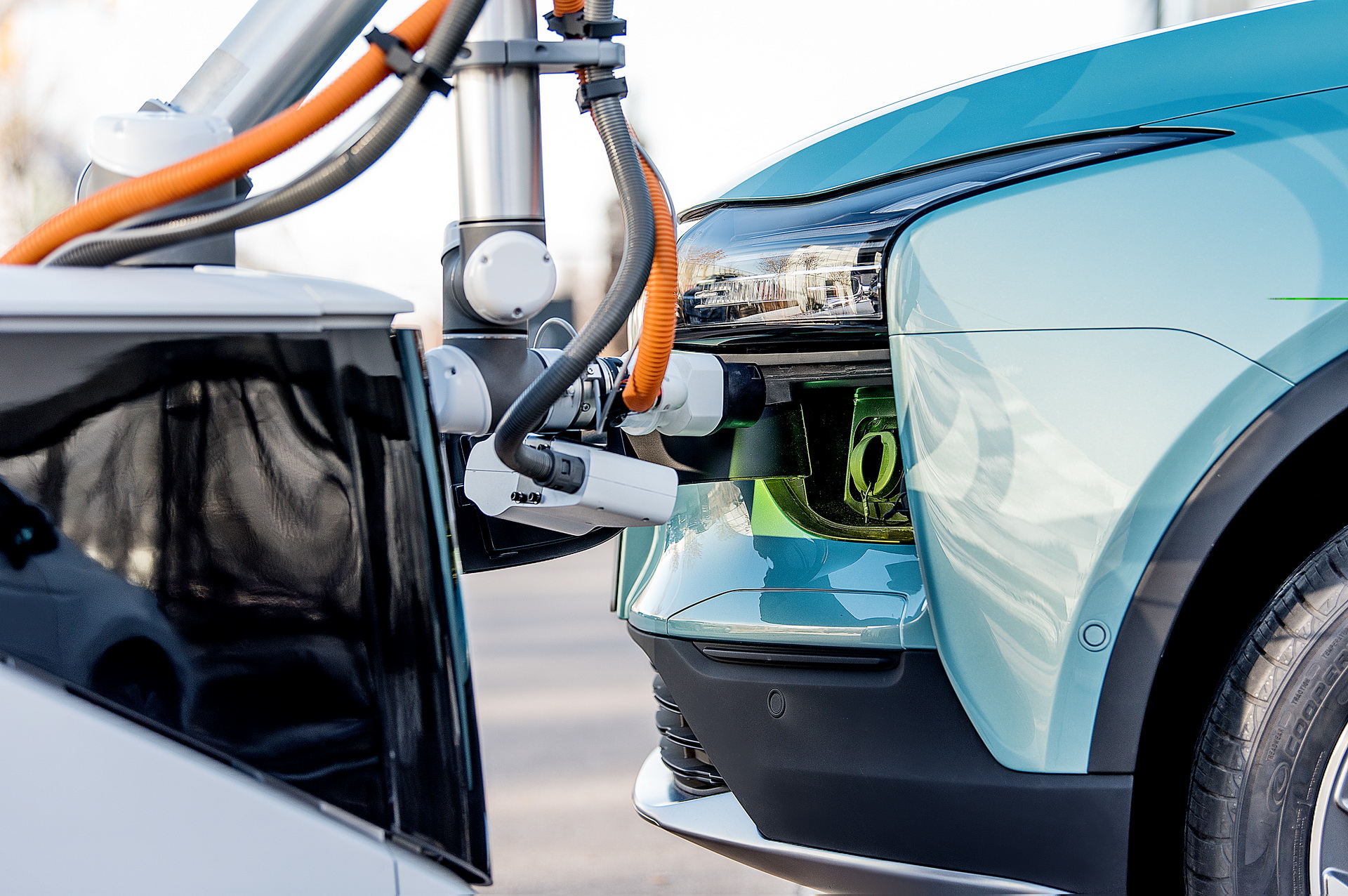 Meet CARL Your Autonomous Car Charging Robot Butler Carscoops