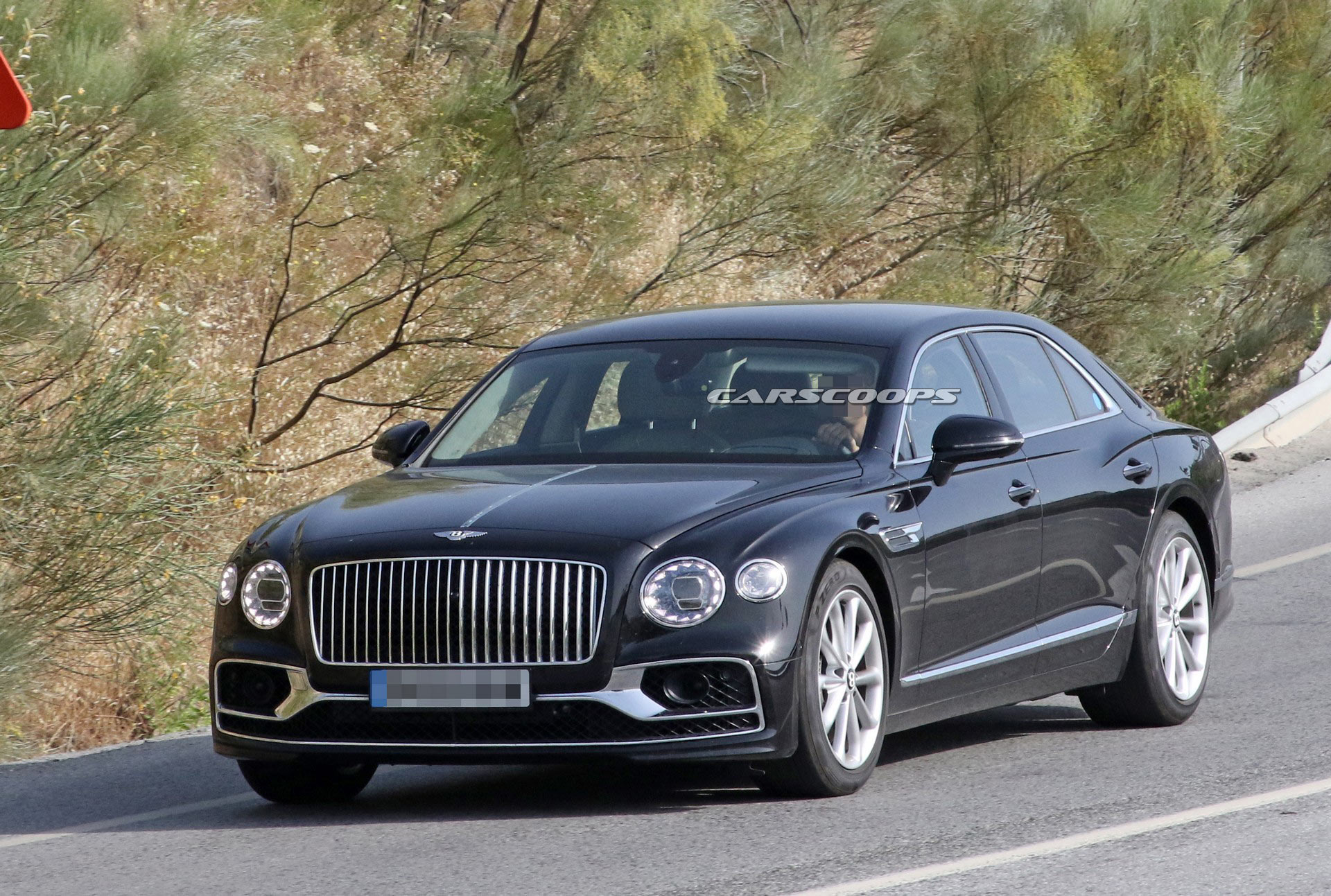 Bentley Flying Spur Plug In Hybrid Spied Is It The Speed Variant