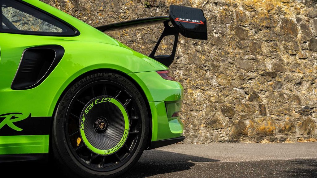 Manthey Racing Turns The Porsche Gt Rs Up To Carscoops