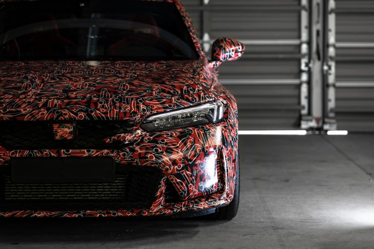 Honda Gives Us A Behind The Scenes Look At New Civic Type R Testing At