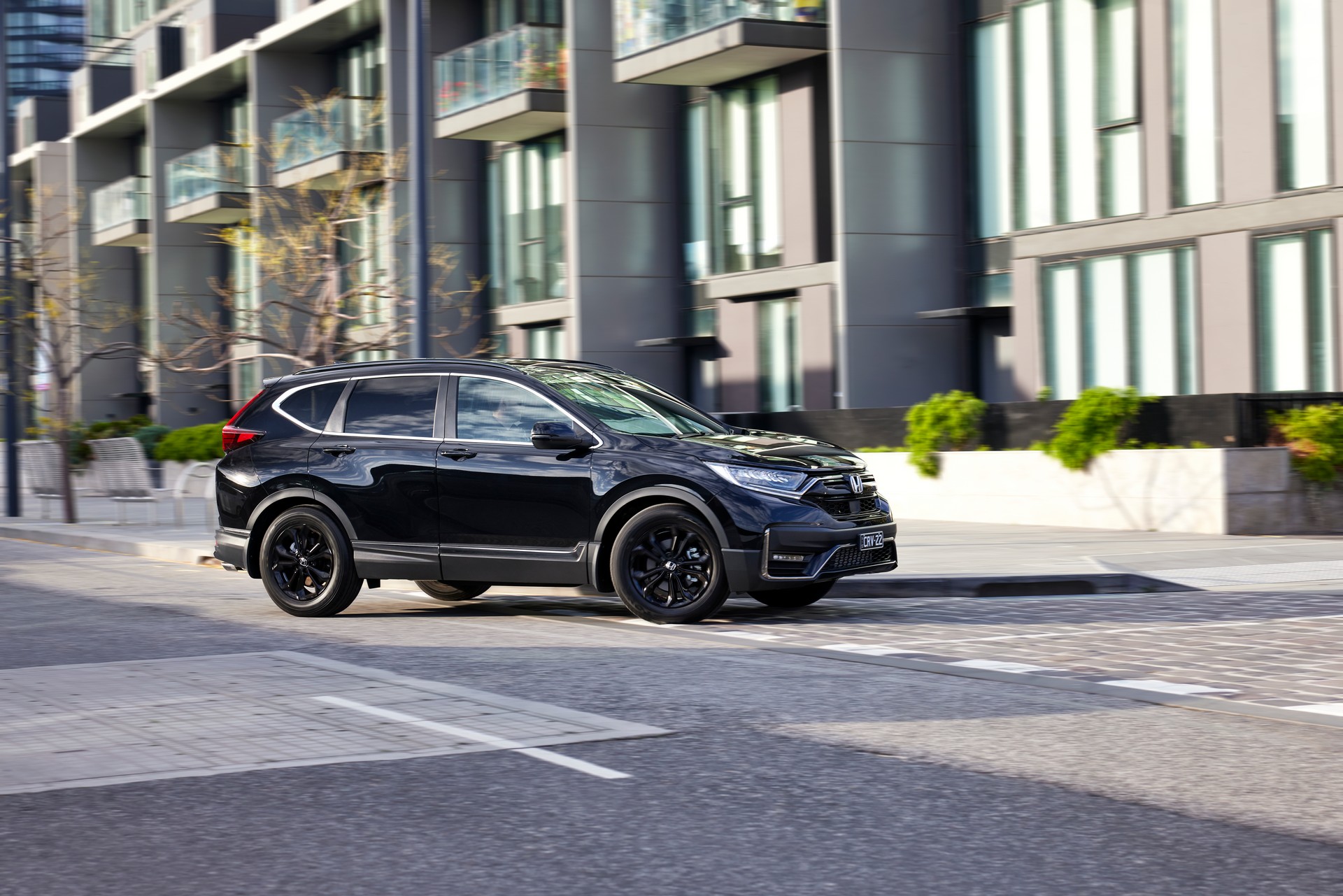 Outgoing Honda Cr V Gets New Black Edition And Vti Luxe Trims In