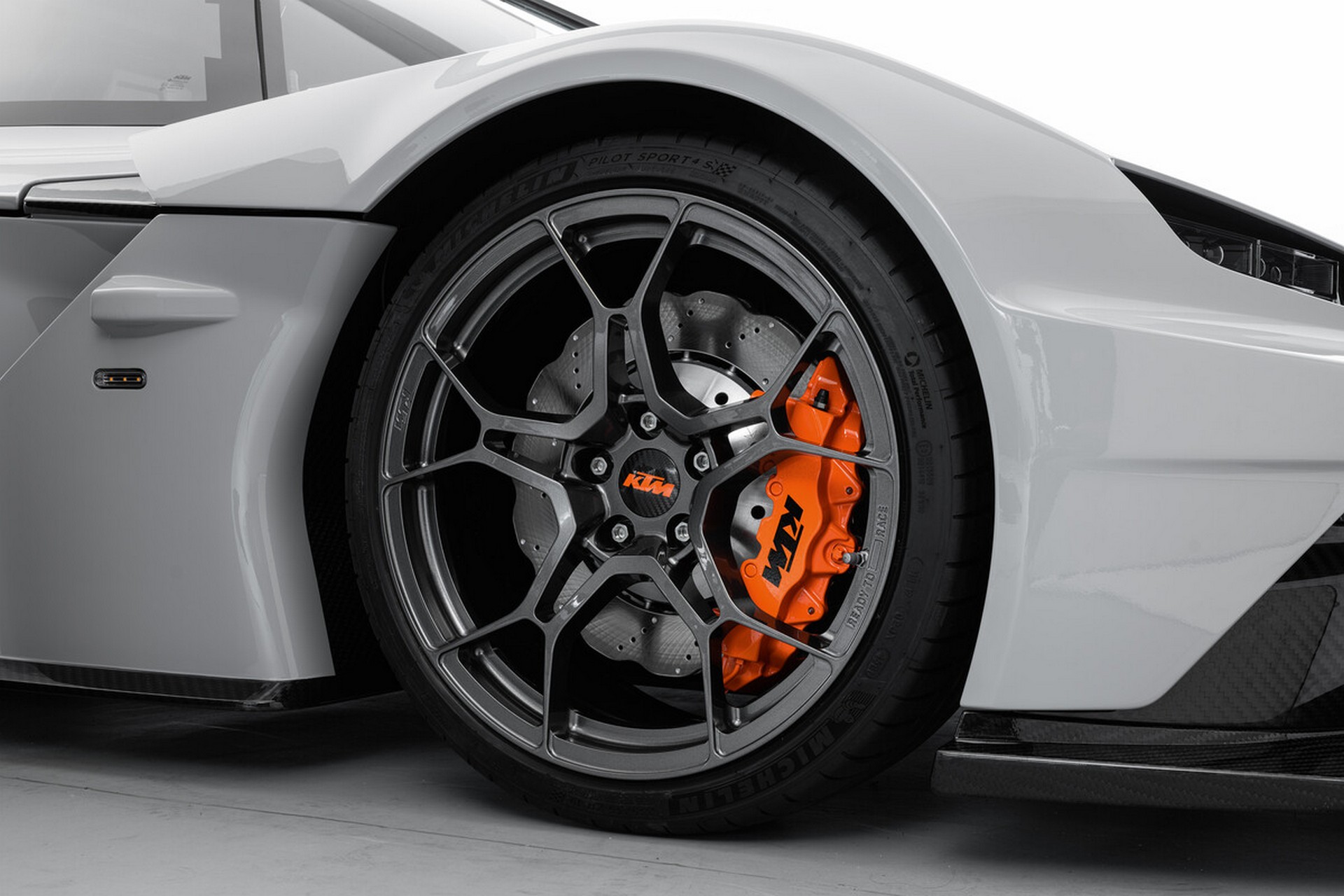 New Ktm X Bow Gt Xr Is Your Latest Street Legal Track Toy Carscoops