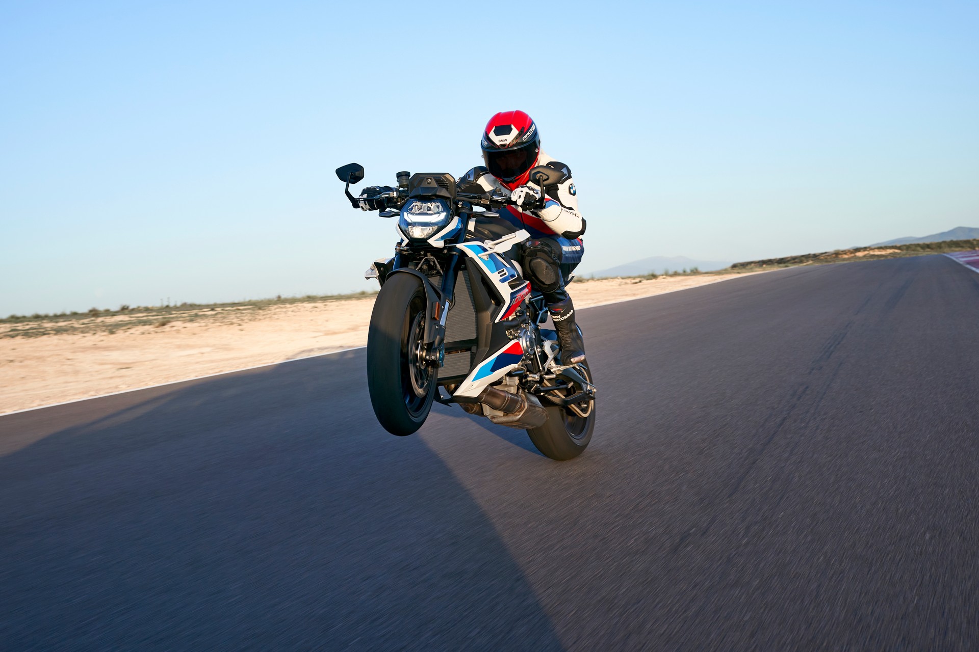 Bmw M R Is The Ultimate Naked Superbike Carscoops