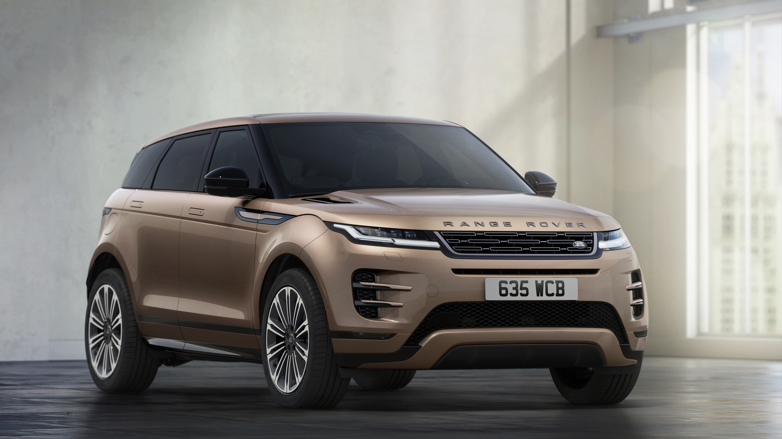 Range Rover Evoque Has Fancy Leds And New Interior Tech Carscoops