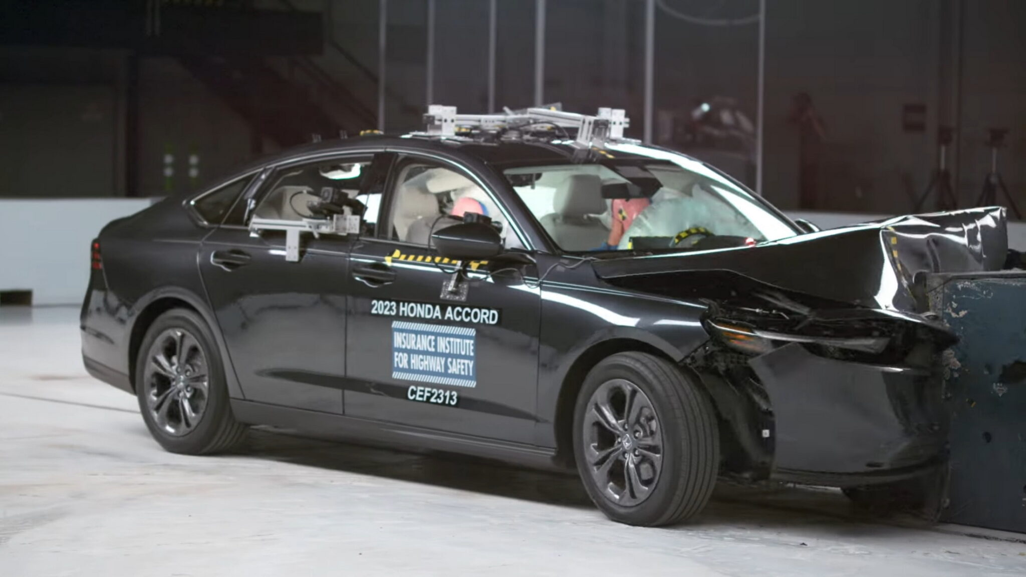 2023 Honda Accord Only Mid Size Car To Ace IIHS Rear Seat Safety Test