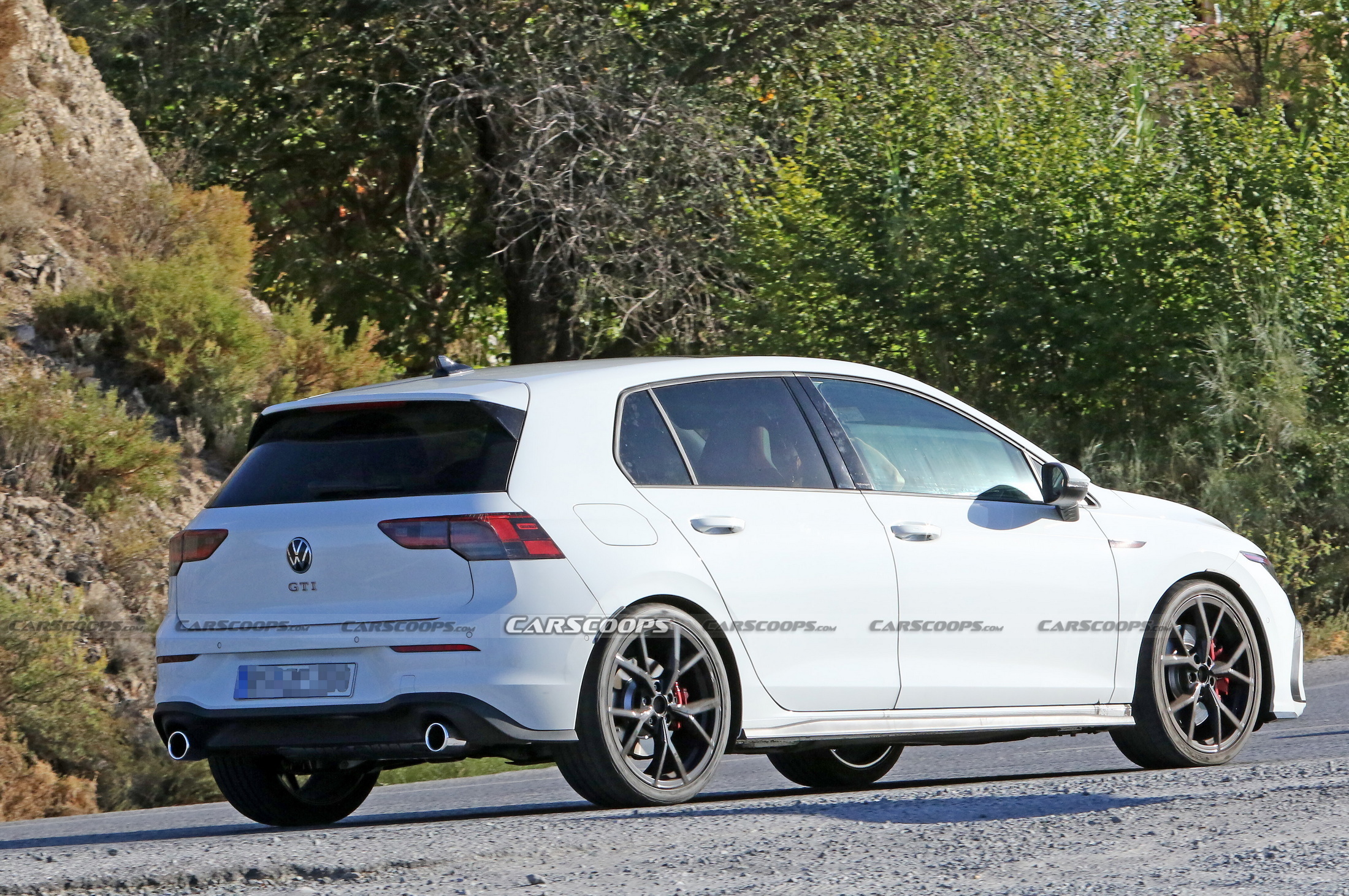 Vw Golf Gti Facelift Spotted Testing Its Minor Tweaks Carscoops