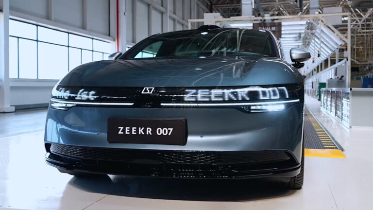 Zeekr Ev Flexes With Mile Charge In Minutes And Hp