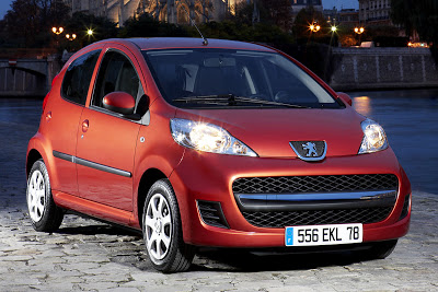 https://www.carscoops.com/wp-content/uploads/2008/11/Peugeot-107-Facelift-1.jpg