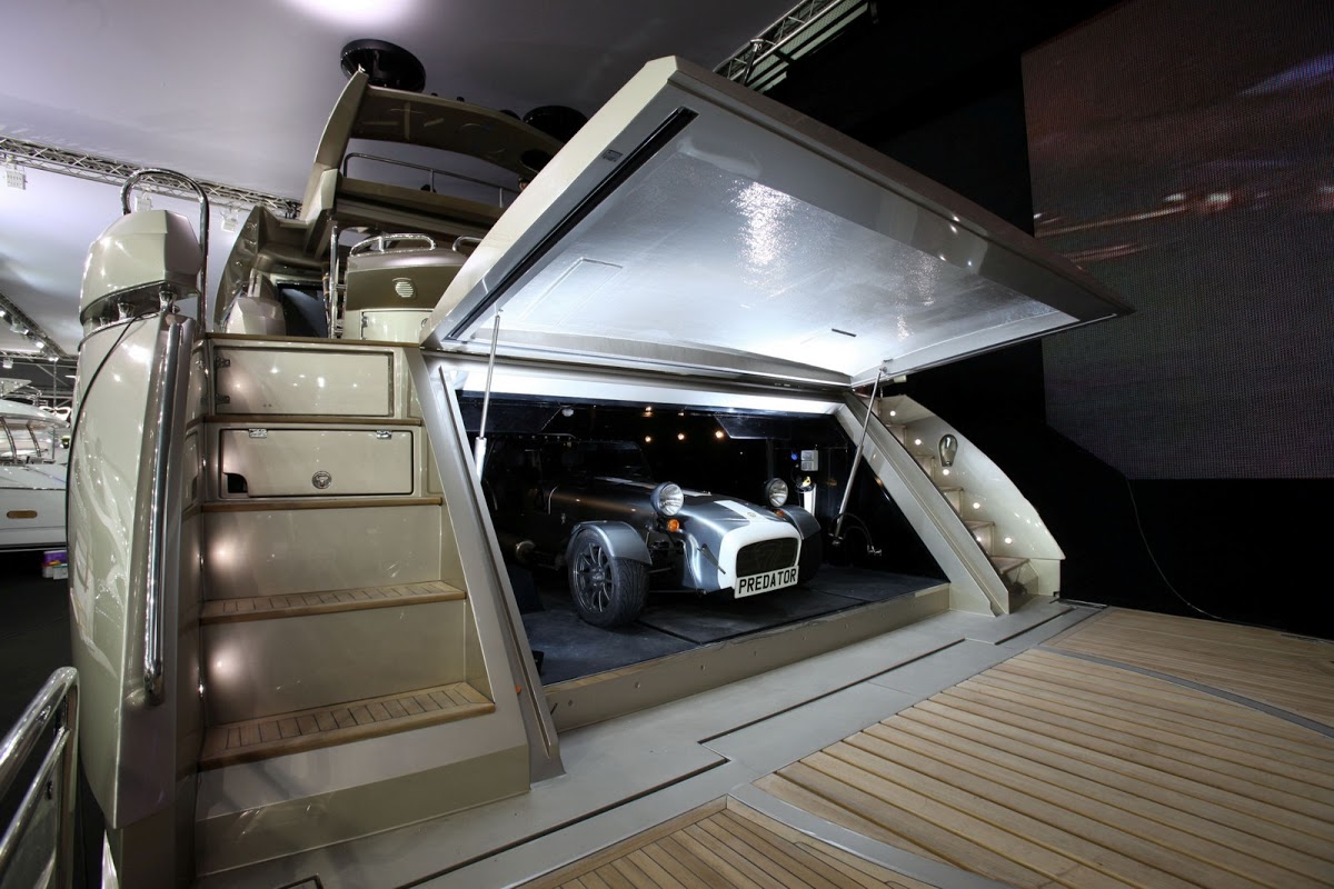 Sunseeker Predator 108 inside