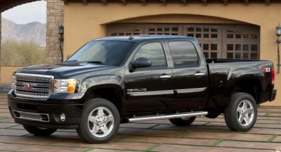 2011 GMC Sierra HD gets New 6.6-Liter V8 Diesel with 397HP and a Denali ...