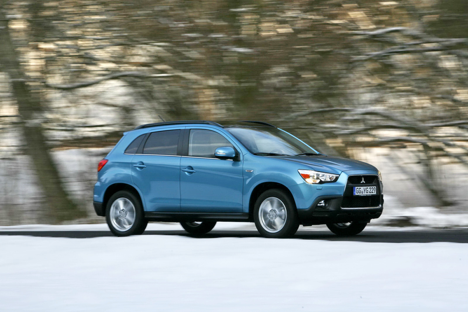 peugeot and citroen to rebadge mitsubishi's asx  rvr