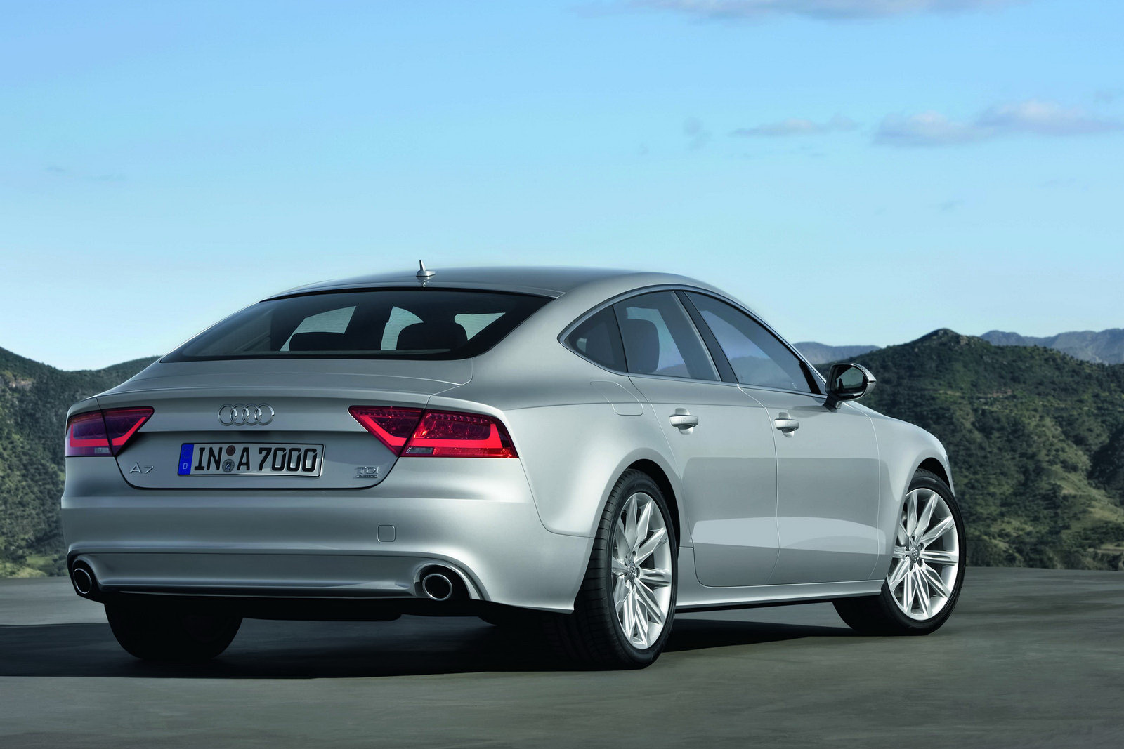 New Audi A7 Sportback: Official Details and 106 High- Res Photos ...