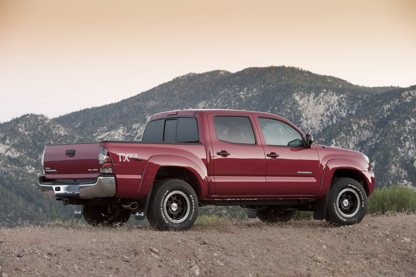 Toyota Spices Up Tacoma with SEMA-Inspired TRD Packages | Carscoops