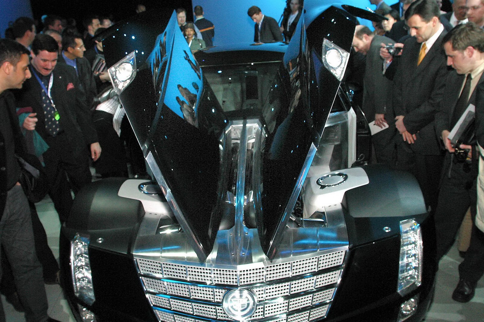 2003 Cadillac Sixteen Concept