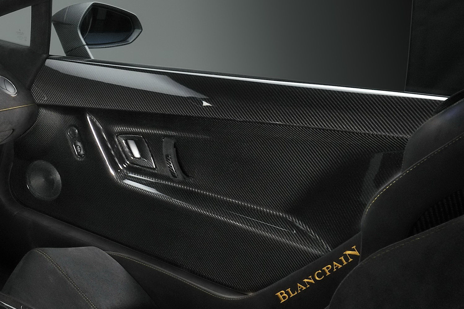 Lamborghini Launches Gallardo LP570 4 Blancpain Limited Edition