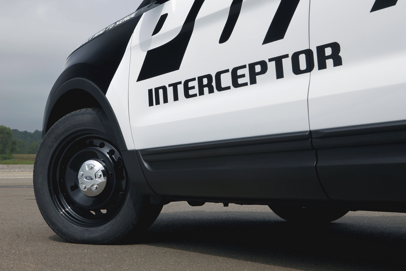 ford debuts 2011 explorer based police interceptor utility