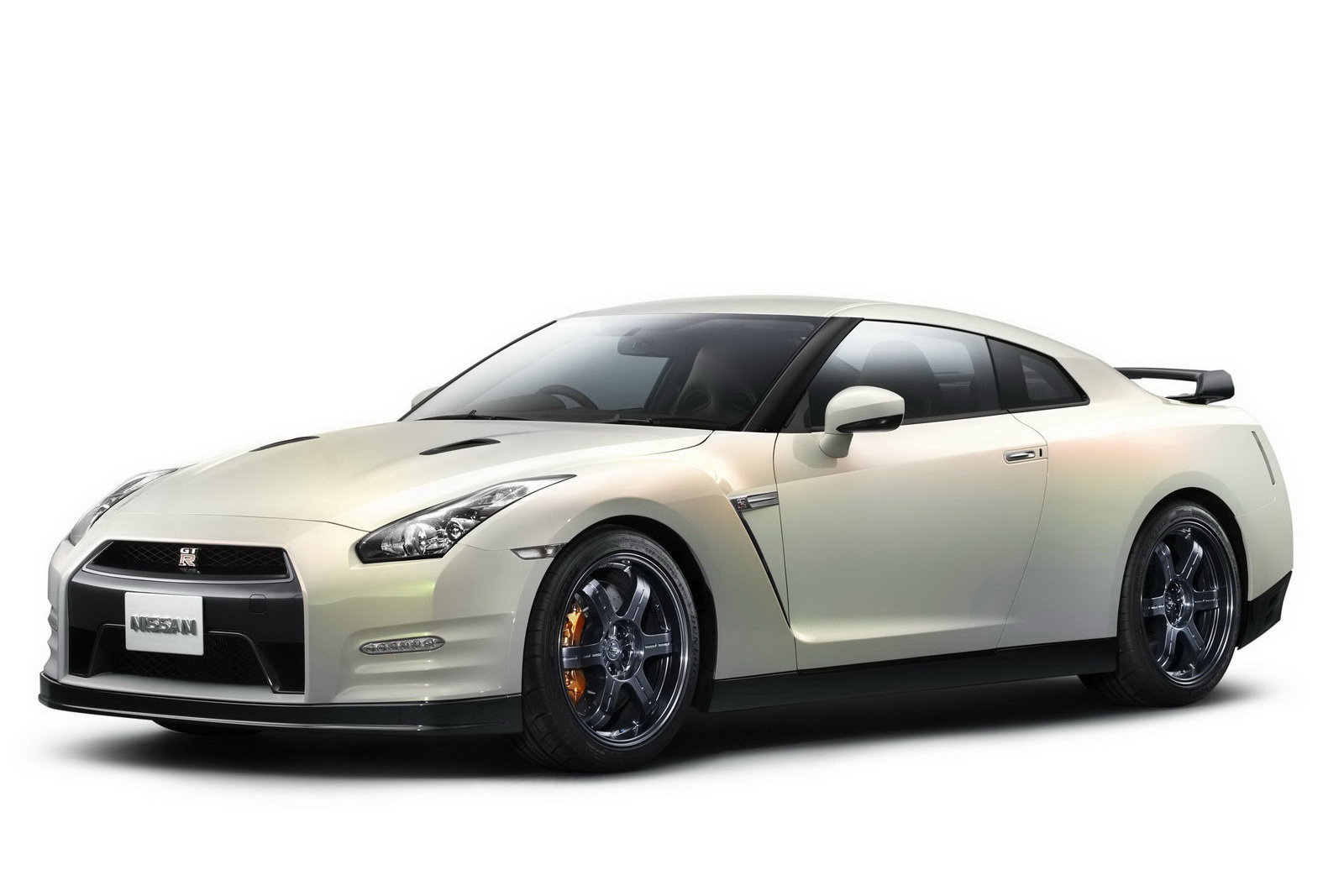 2011 Nissan GT-R EGOIST: Special Edition Caters to Luxury Seekers