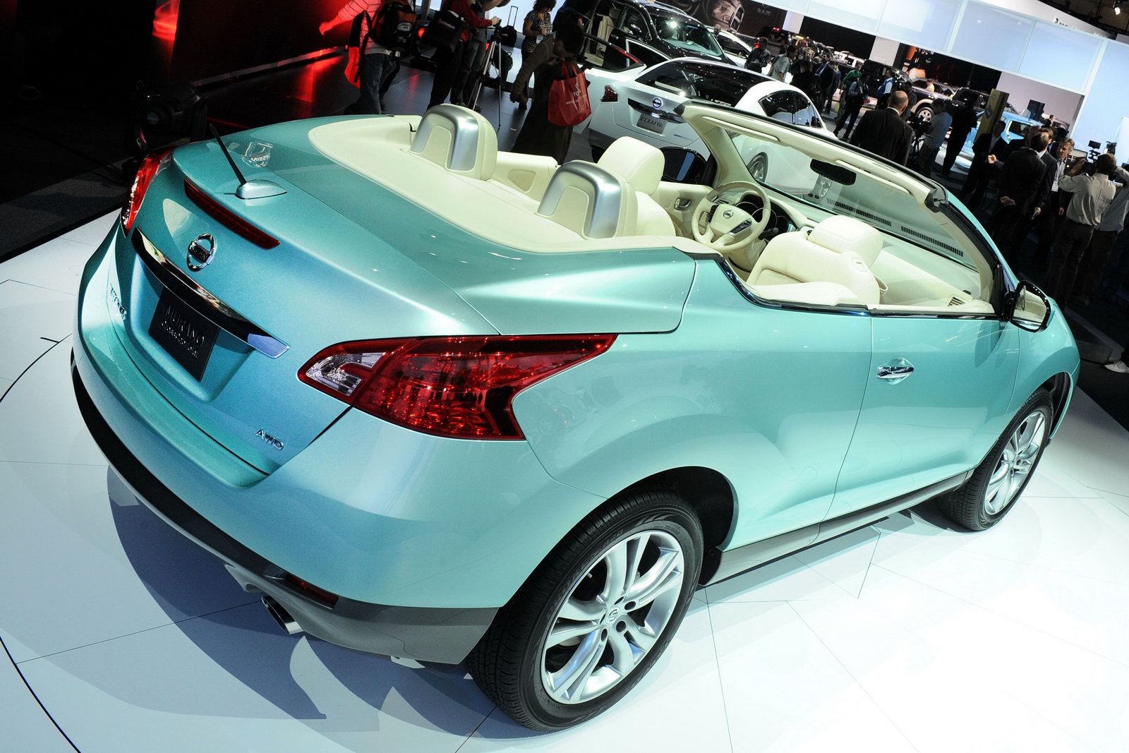 Nissan Murano CrossCabriolet: Live Photos from LA Show Plus Video