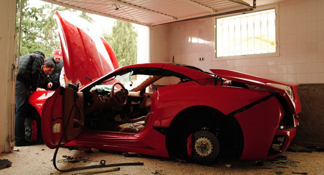  Tunisians Destroy Ferrari California Allegedly Owned by a Family Member of the Exiled President [with Videos]