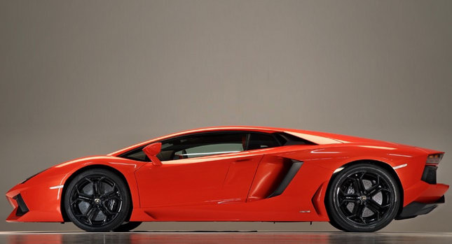  Lamborghini Aventador LP700-4 Leaks Continue with New Photo