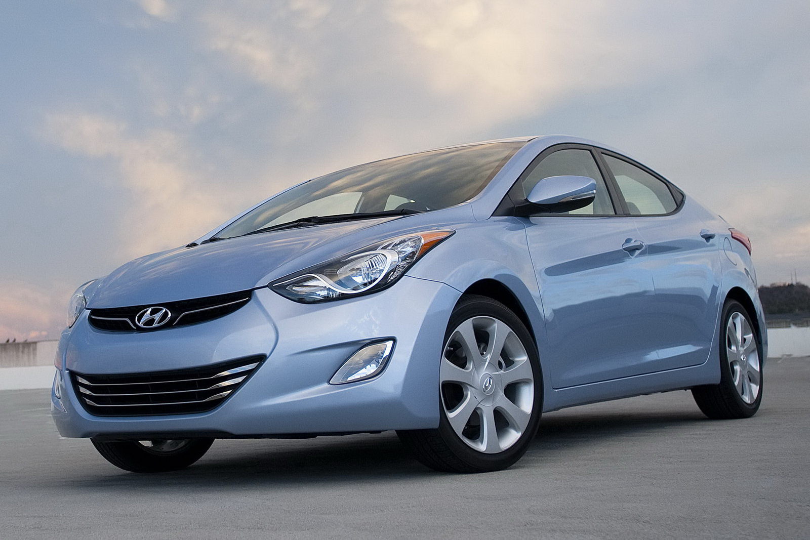 Какая hyundai лучше. Хендай Элантра МД. Elantra MD. Hyundai Elantra 2013.