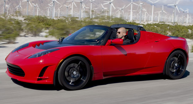  Tesla Roadster Starts 3,000-Kilometer Tour in Australia