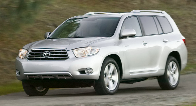  Toyota Recalling More than 300,000 RAV4 and Highlander SUVs in the States