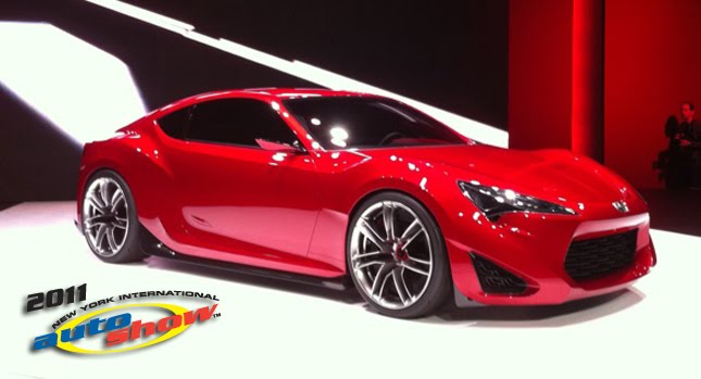  2011 New York Auto Show Live Coverage: Walk Around the Motor Show Floor with us