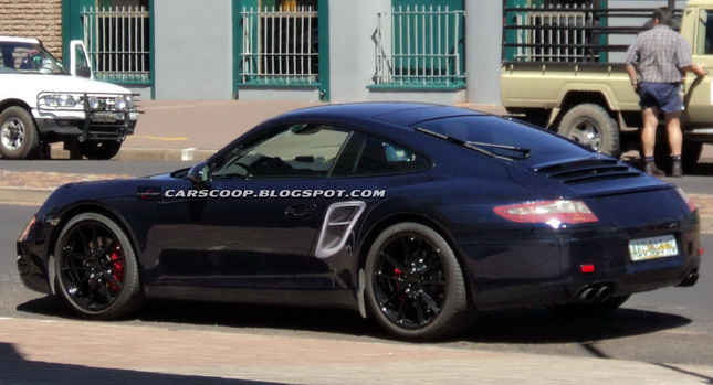  Leaked C&D Issue Spills the Beans on Brand New Porsche 911