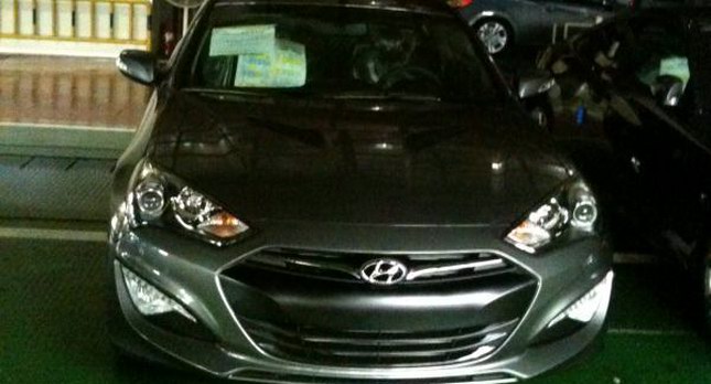  2013 Hyundai Genesis Coupe Facelift Snagged without Camo