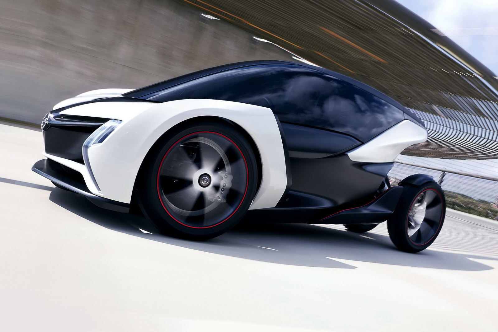 IAA 2011: Radical New Opel Concept 