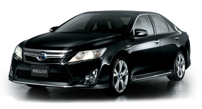  Toyota Introduces Yet Another Variant of the 2012 Camry, this Time in Japan