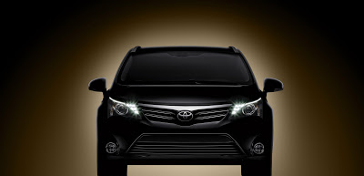 Toyota Officially Previews 2012 Avensis Facelift Prior to the Frankfurt ...