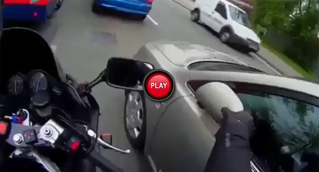  Video: One Very Caring Motorcyclist