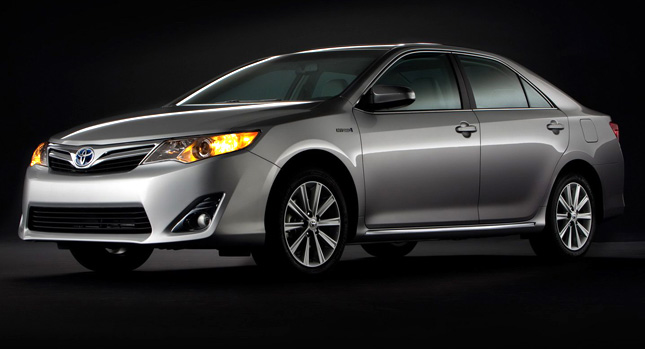  New 2012 Toyota Camry Hybrid Goes on Sale in the States with Prices Starting from $25,900