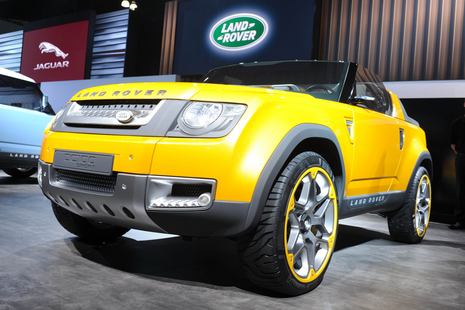 Dc 100 r. Land Rover dc100. Land Rover dc100 Sport Concept. Концепт ленд Ровер спорт. ZX dc100.