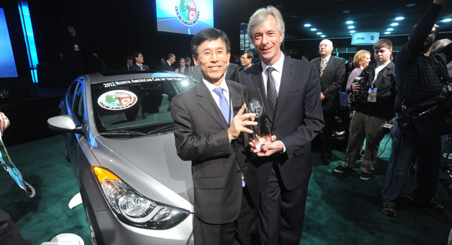  Hyundai Elantra and Range Rover Evoque Snag 2012 North American Car and Truck Titles of the Year