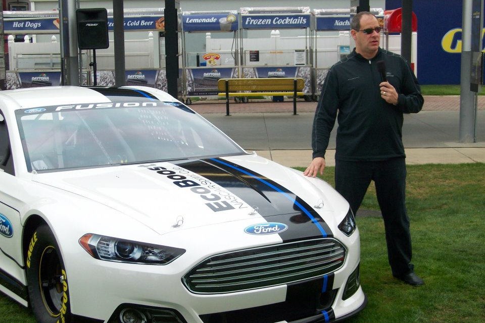 Ford Fusion puts on its game face for NASCAR - Autoblog