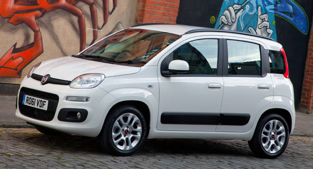 spoor Psychologisch neef Fiat Panda Arrives in the UK with a Starting Price of £8,900 | Carscoops