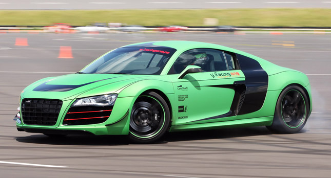  Racing One Builds a Weekend Track Racer Out of the Audi R8 V10