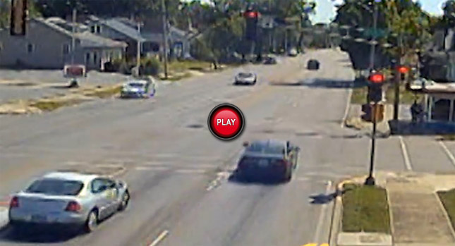  Illinois Cops Use Facebook to Post Videos of Red Light Violators