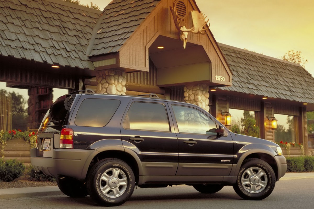 Ford escape mazda tribute отличия