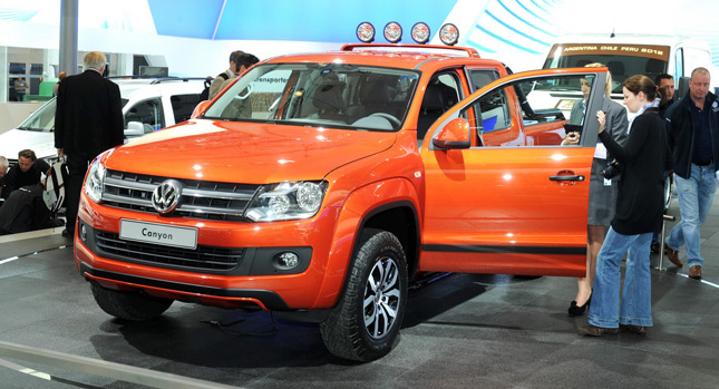  Volkswagen Introduces Production Version of Amarok Canyon Edition at IAA