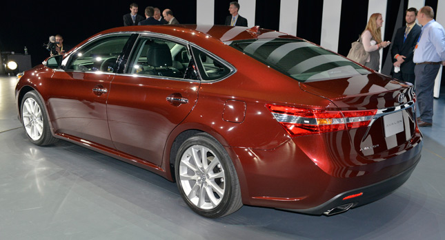 New 2013 Toyota Avalon Brings a Sexier Body and Lower Starting Price of ...