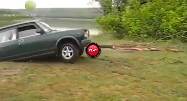  Lada Grass Drifter Goes from Slide-ways to Down-ways